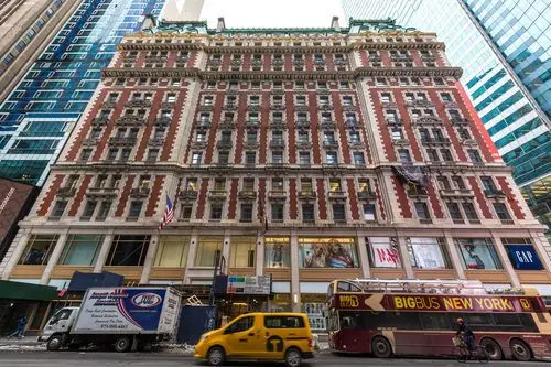 Photograph By Max Touhey Via Ny.curbed.com 819eae0be9e136cd25548757cd8d78ce