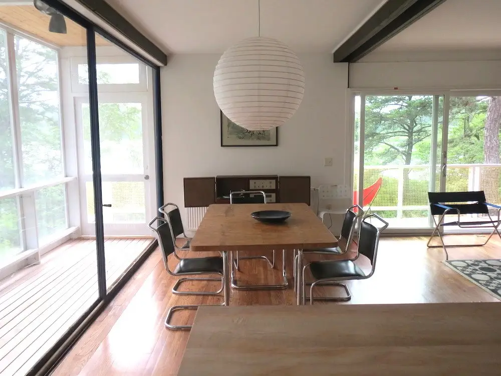 modernist house